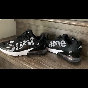 Supreme runners men’s size 7 or women’s size 8